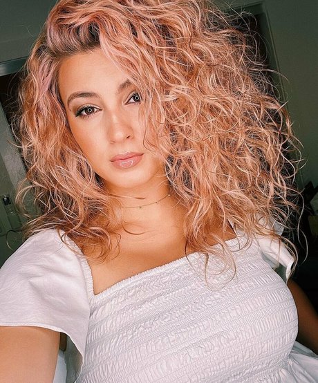 Tori Kelly beau modèle img
