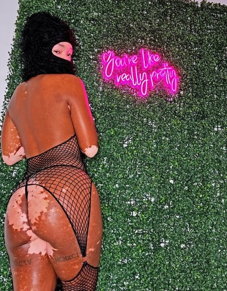 épouse pute onlyfans nu parfait des photos