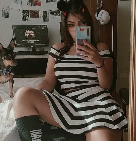 Akiramoon star du porno nue galerie