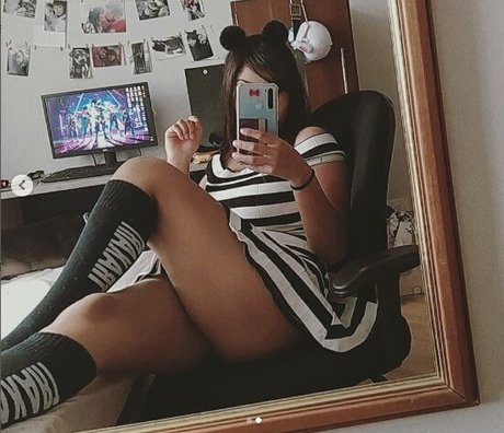 Akiramoon star du porno parfaite archive