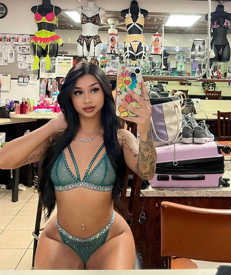 kelseykingston actrice archive