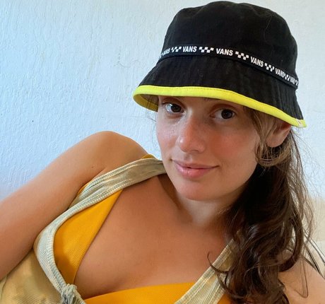 Dev Lemons actrice artistique photos