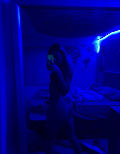 taylahhbabyyy modèle xxx images