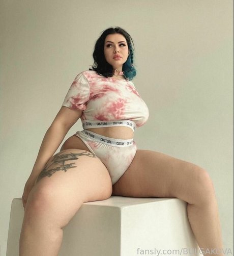 BULGAKOVA jolie étoile image