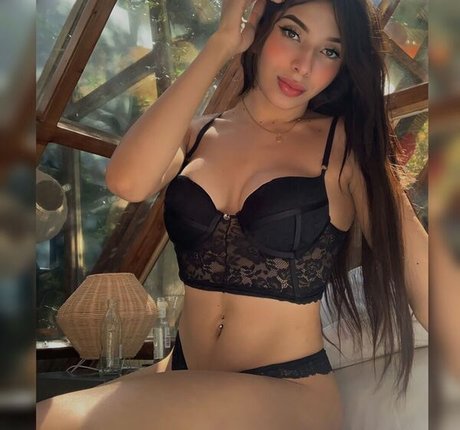 chatte arabe onlyfans nu img