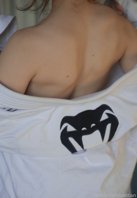 pettan actrice nue collection