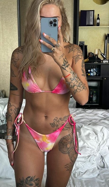 Nicci Hernestig actrice adulte photo