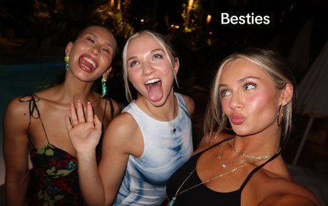 Julia Hart star du porno en haute qualité collection