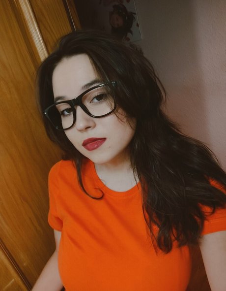 femme seulementfans sexy sympa des photos