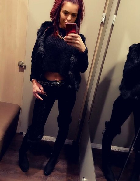 fans de gothique asiatique uniquement nu chaud des photos