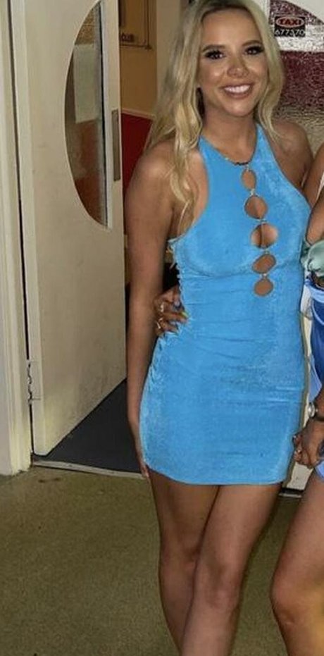 Alicia Ivatt star du porno gratuite galerie