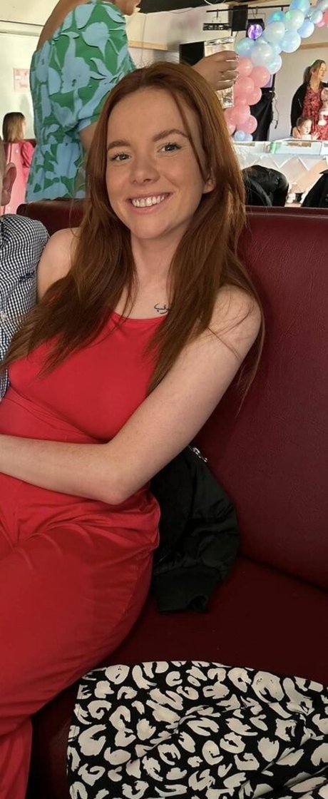 Alicia Ivatt star du porno chaude image