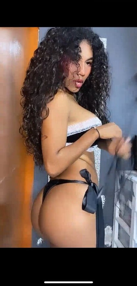 Sandy Mendoza étoile chaude galeries