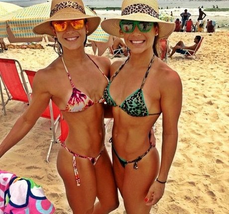 plage milf onlyfans érotique gratuit photo