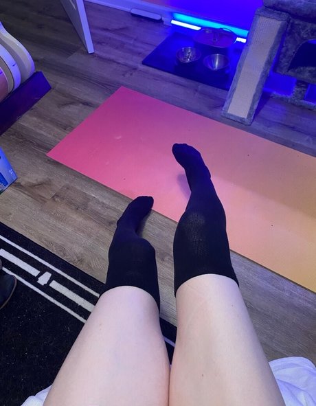 AnnieDro haut modèle image