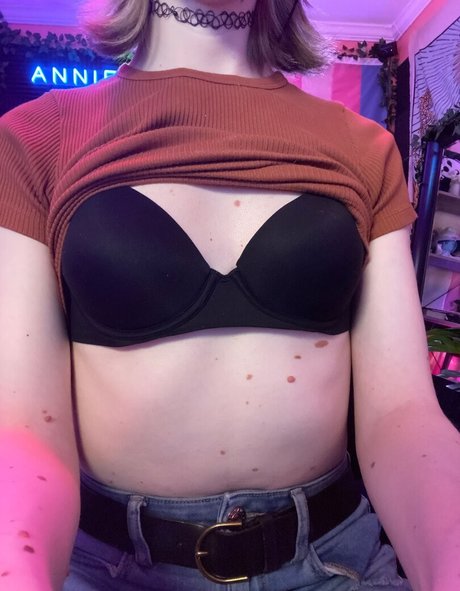 AnnieDro xxx étoile img