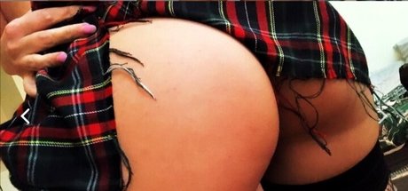 bhadxbambii art modèle galeries