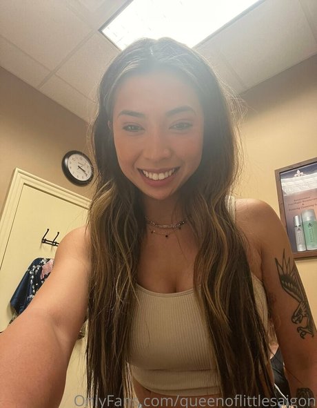 fitgirlyumi étoile hd photo