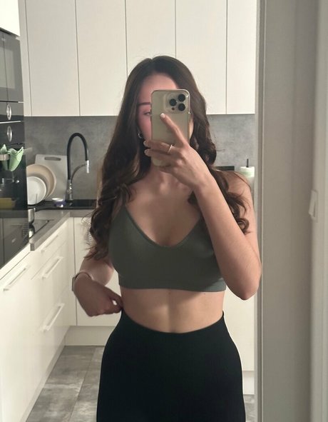 ébène nue onlyfans sexe hd des photos