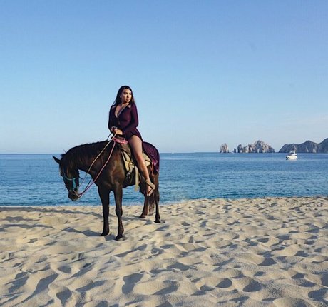 Wendy Alcala star du porno chaude photo