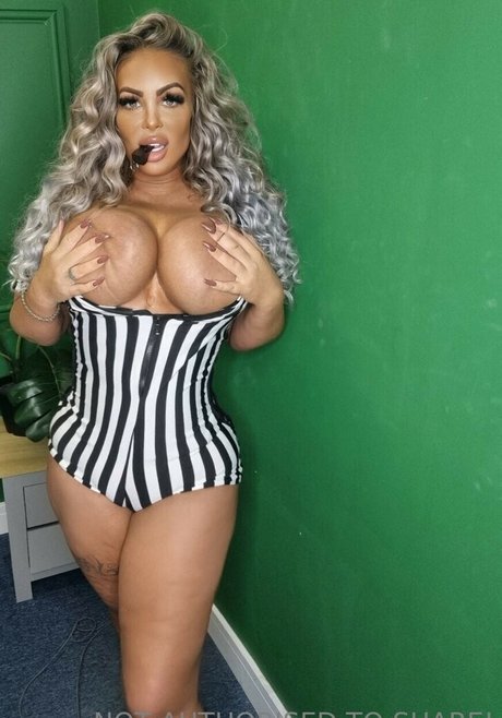 bbw gothique uniquementfans porno érotique images