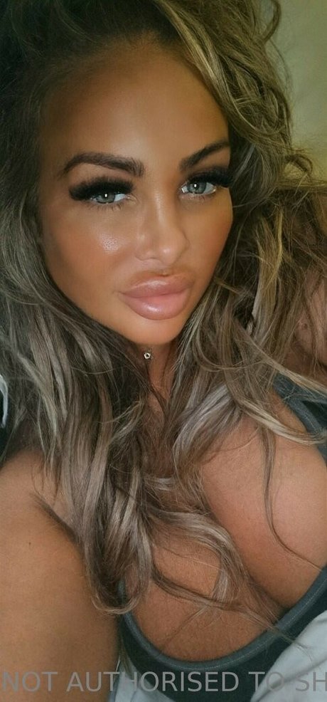 plage milf onlyfans pornographique parfait image