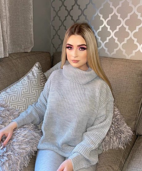 Alex Estelle actrice sexy galeries