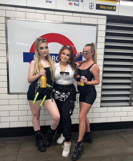 Alex Estelle nus de stars du porno image