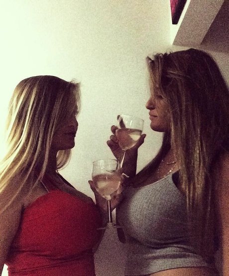 Luan Raviv star du porno de haute qualité galerie