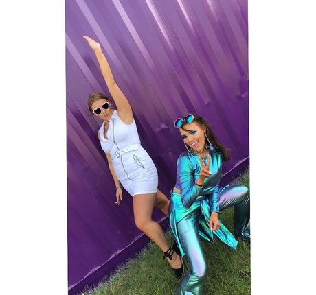 Bobbie Cook star du porno image