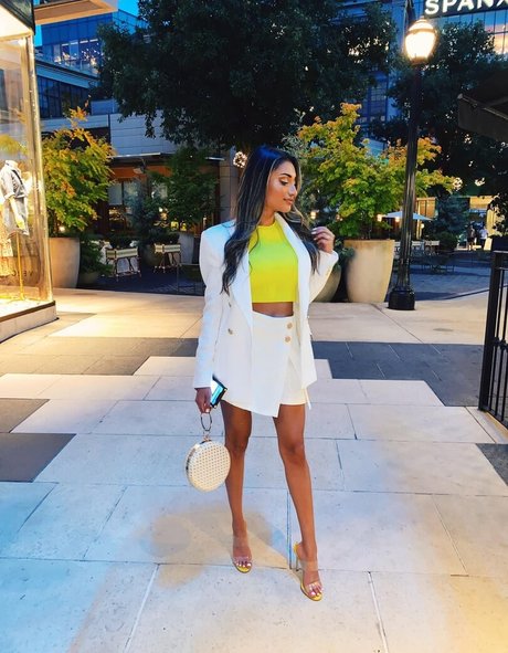 Zia Natasha Lehman actrice de grande qualité galeries