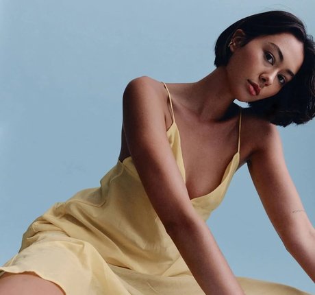 Bridget Gao Hollitt star du porno en haute qualité galeries