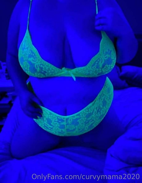 curvymama2020 modèle gratuit img