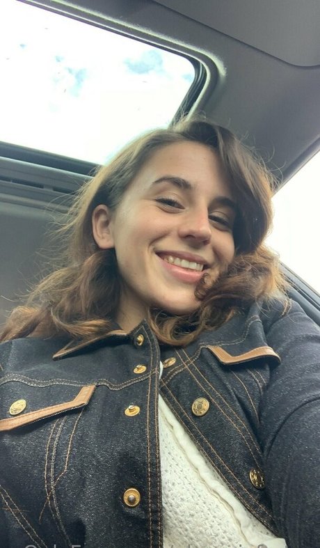 phoenixfortay modèle pornographique des photos