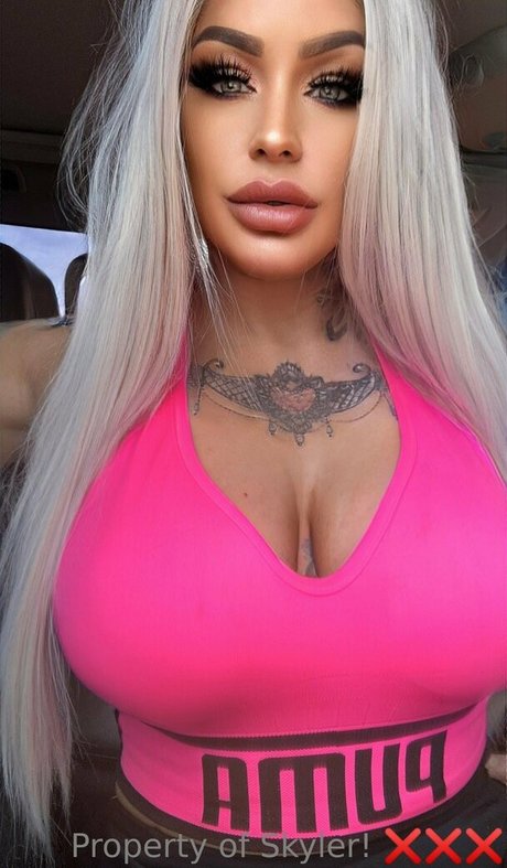 hot mum skyler modèle parfait image