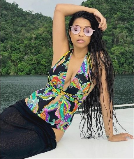 Lilly Singh étoile exclusive image