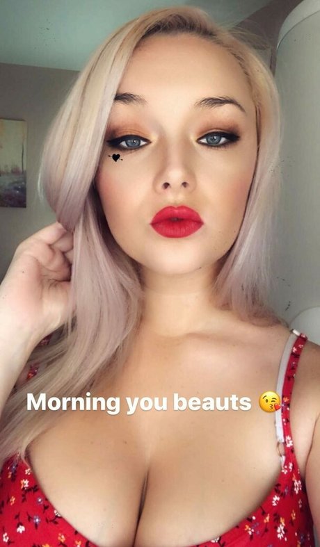 llannagg star du porno nue photos