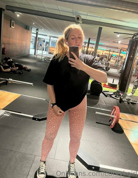 curvykgirl actrice parfaite archive