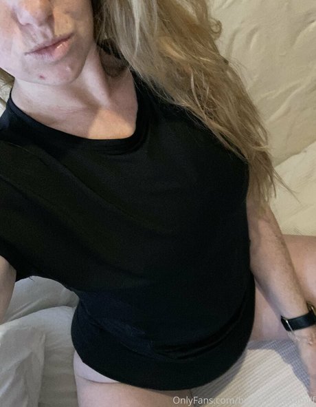 pieds cocu uniquementfans jolie et gratuite photo