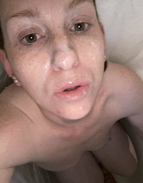 grand-mère onlyfans nue xxx photos