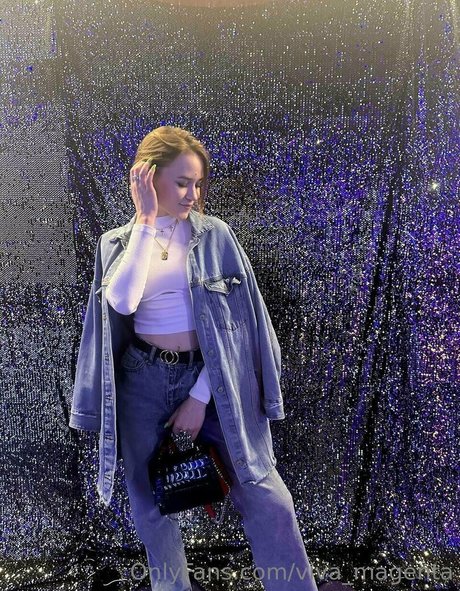 viva magenta beau modèle photos