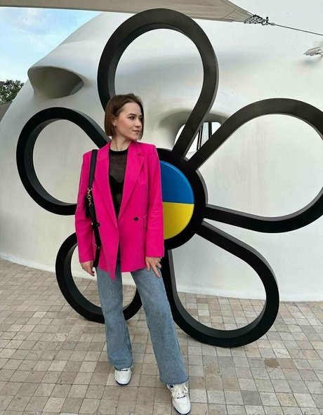 viva magenta actrice artistique collection