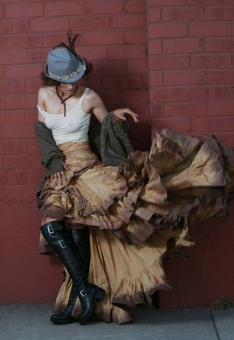 Stana Katic beau modèle archive