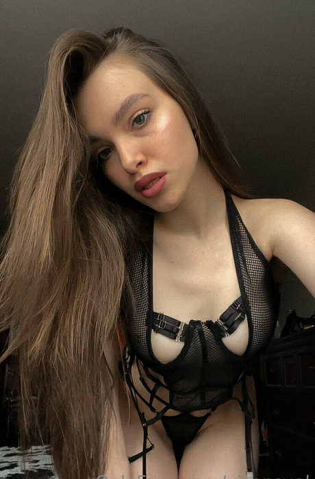 milf aux cheveux noirs onlyfans xxx adulte galerie