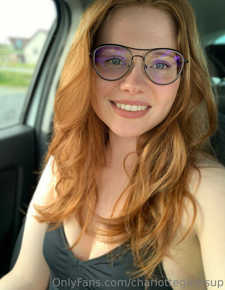 charlotteglowsup star du porno sexy galeries