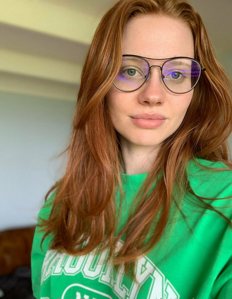 charlotteglowsup actrice hd collection