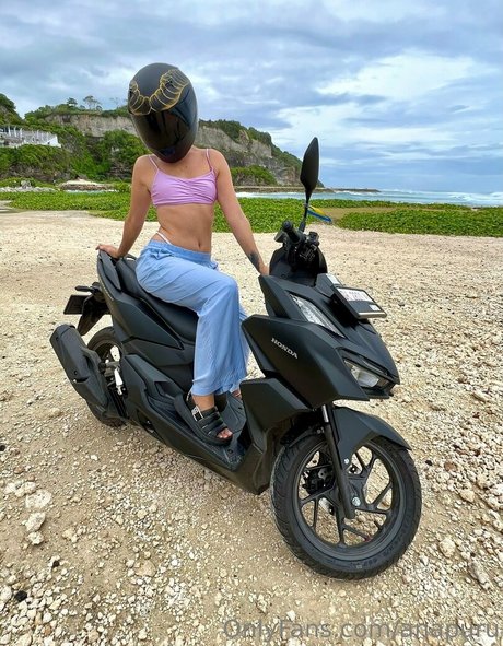 adolescents jeunes onlyfans nu gratuit image