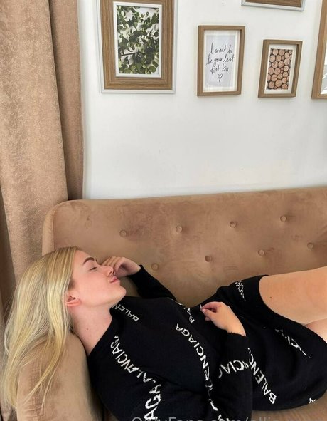 ellie miss actrice pornographique images