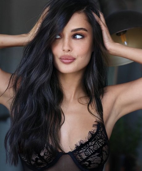 Adi Atzmi modèle meilleur galeries