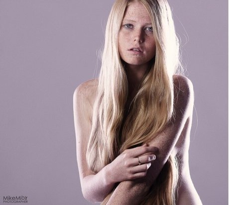 Anna Deniro jolie star du porno photo